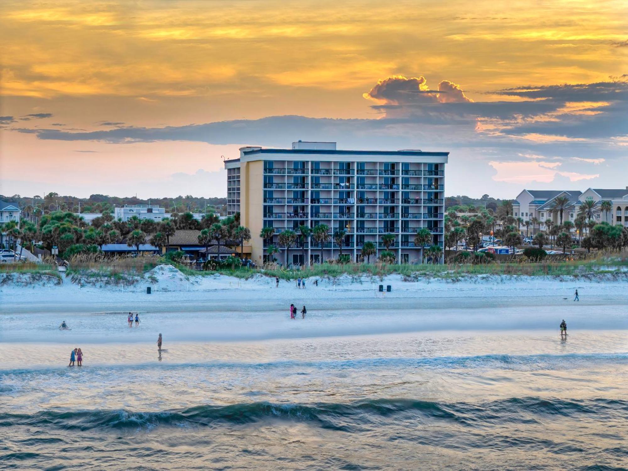 Hampton Inn Oceanfront Jacksonville Beach Exterior photo